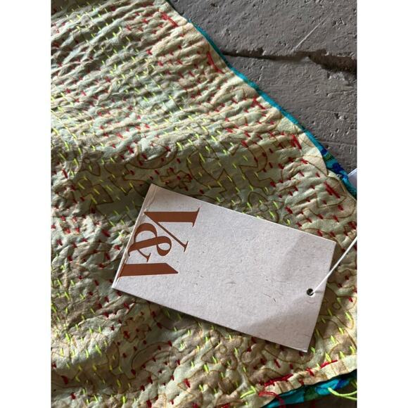 V&A Silk Kantha Scarf Wrap Green NWT - Picture 6 of 6